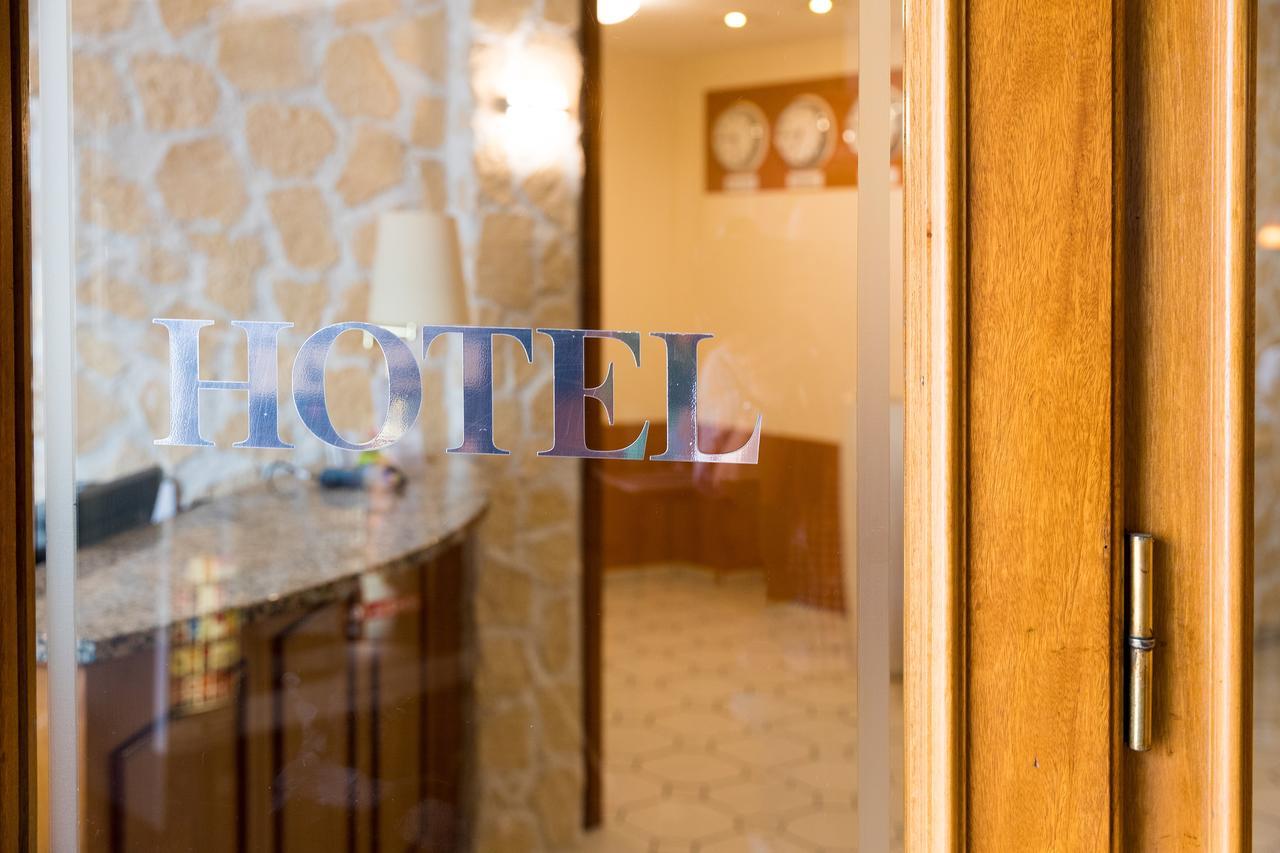 Cityhotel Uelzen Esterno foto