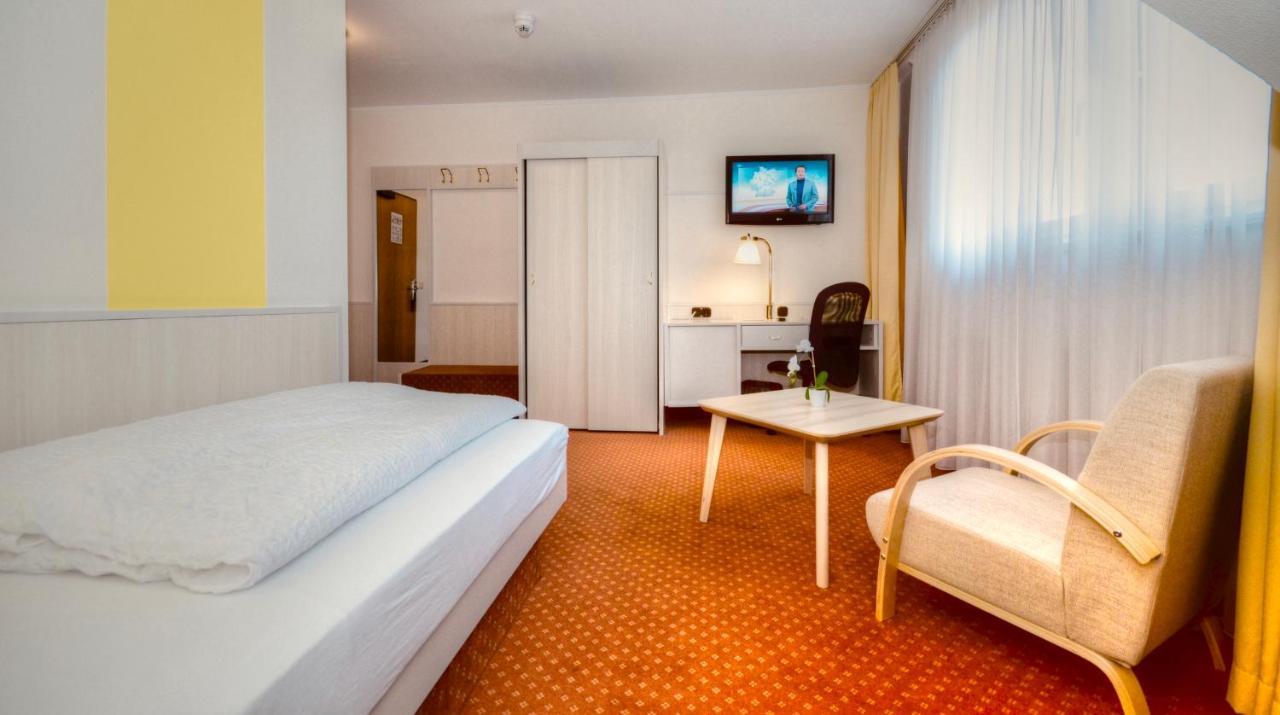 Cityhotel Uelzen Esterno foto