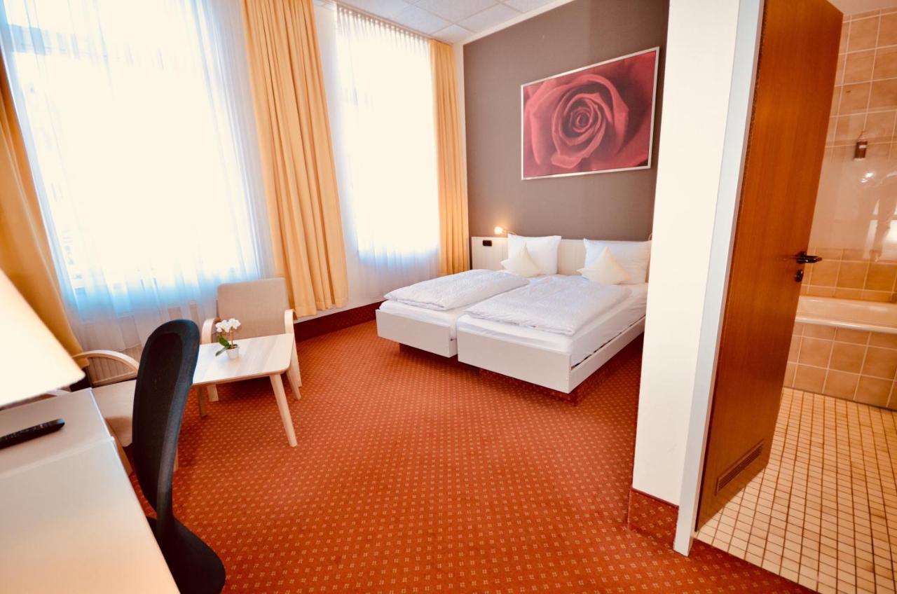 Cityhotel Uelzen Esterno foto